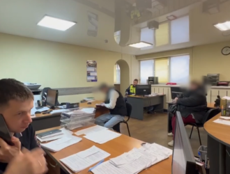 16-летний подросток в Новокузнецке купил машину и без прав катался по году