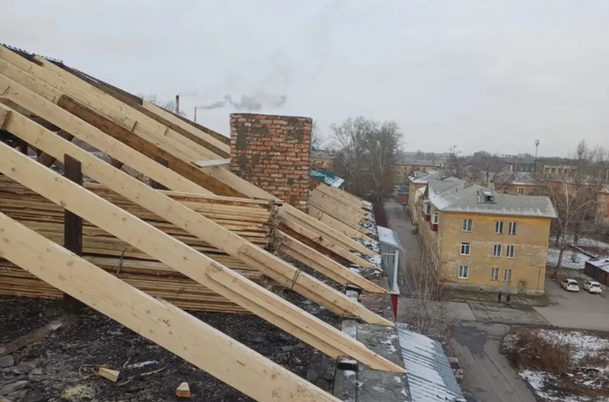 В Прокопьевске с начала года отремонтировали кровли четырех домов