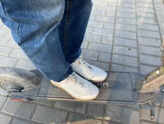 Депутаты предлагают снизить скорость электросамокатов до минимальной