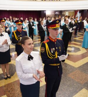 Воспитанники губернаторских образовательных организаций Кузбасса впервые побывали на кадетском балу «Хранители наследия»