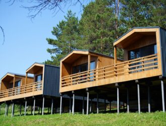 Более 800 детских лагерей подготовят для летнего отдыха в Кузбассе