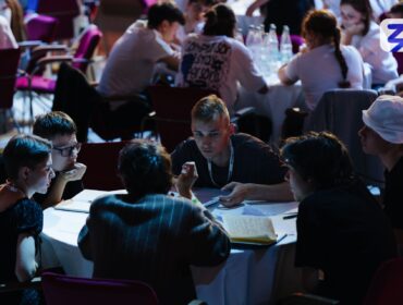 Юные знатоки из Кузбасса вышли в финал турнира Знание.Игра