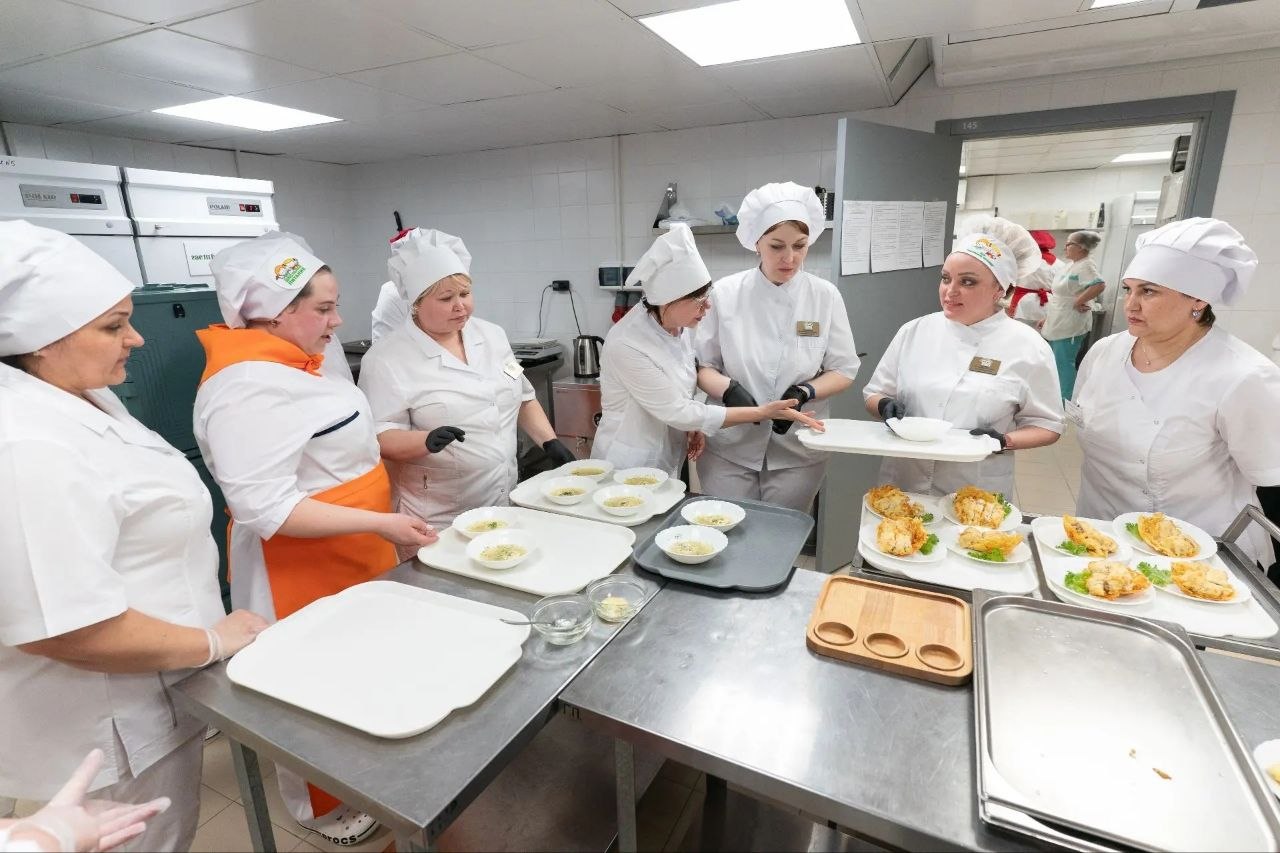 В Кемерове выбрали лучшего школьного повара