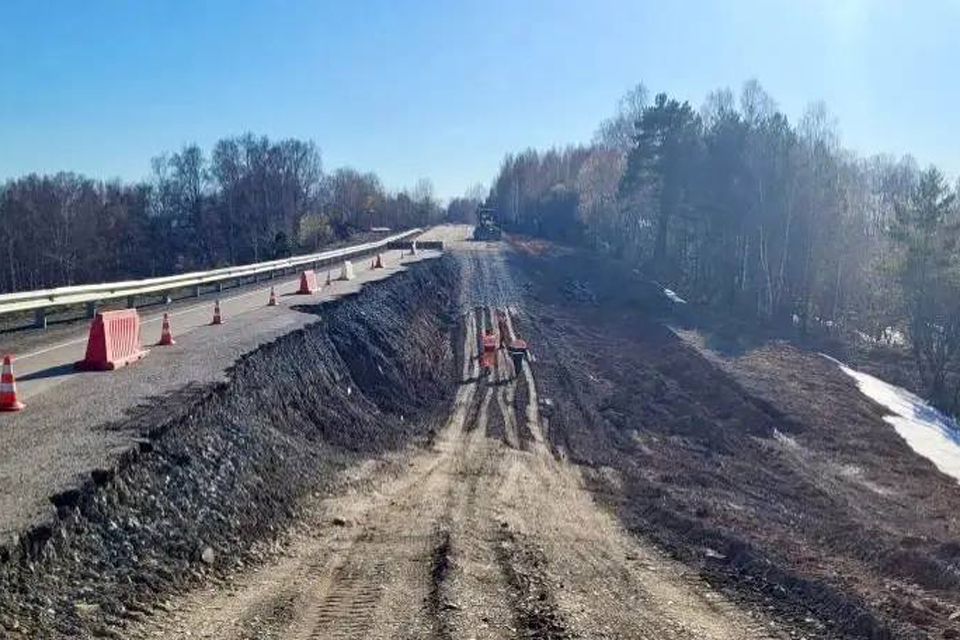 Проезд транспорта рядом с обвалом на дороге Новокузнецк-Бийск откроют 26 апреля