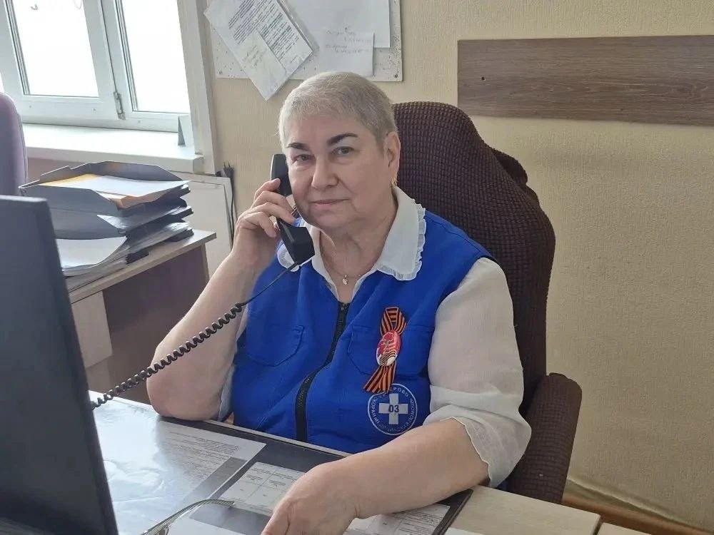 Кемеровский врач по телефону помогла спасти 10-месячного ребенка, подавившегося яблоком