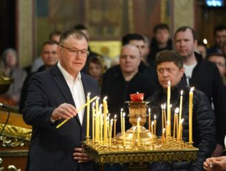 Илья Середюк поздравил кузбассовцев с Пасхой