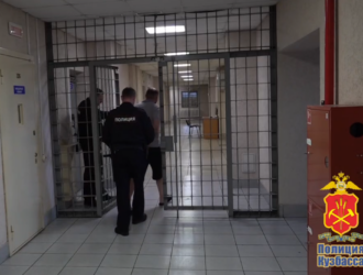 В Прокопьевске оперативно поймали мужчин, обворовавших дом знакомого