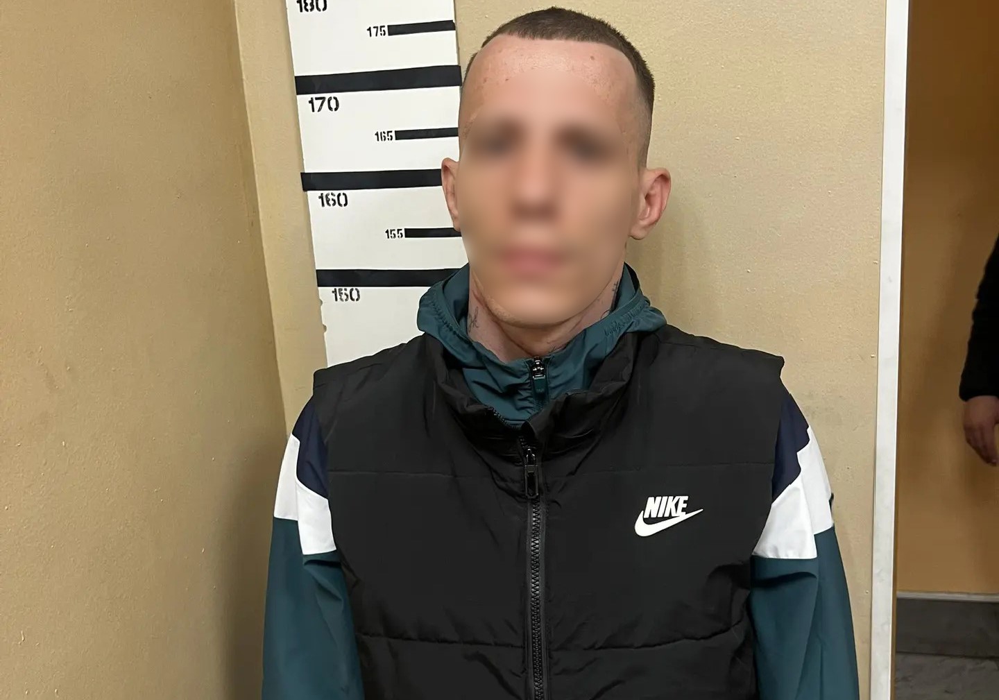 Кузбассовец прятался от исправительных работ в шкафу