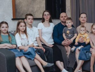 Президент России наградил семью Жилиных из Кузбасса орденом «Родительская слава»