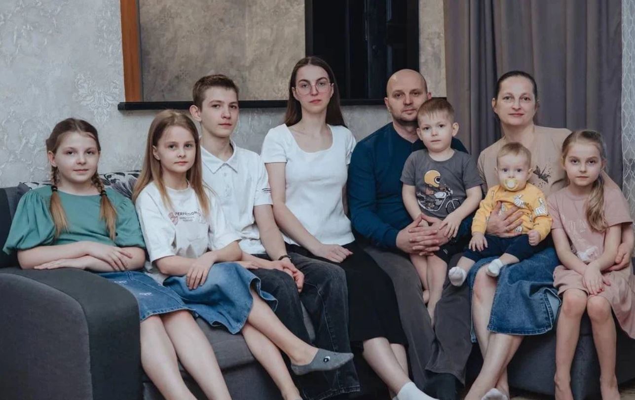 Президент России наградил семью Жилиных из Кузбасса орденом «Родительская слава»