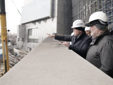 Возводимый в Кемерове Сибирский кластер искусств посетили Илья Середюк и Валерий Гергиев