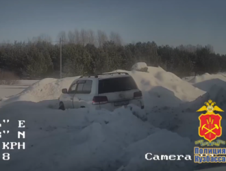 18-летнему кузбассовцу грозит срок за угон внедорожника