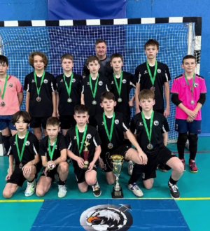 Новокузнецкие футболисты заняли второе место на турнире в Томске