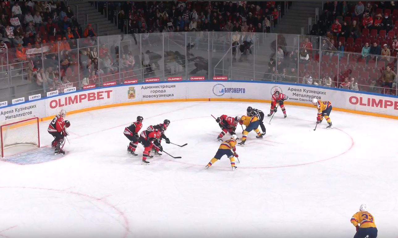Новокузнецкий «Металлург» потерпел второе поражение от «Химика» в полуфинале