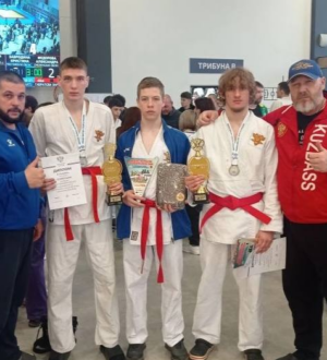 Трое кузбасских спортсменов стали серебряными призерами первенства России по рукопашному бою