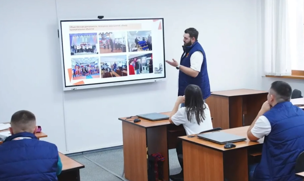 С передовой - за учебную парту: как ветеран спецоперации стал участником программы «СВОи Герои. КуZбасс»