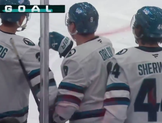 Кузбасский хоккеист «Сан-Хосе» завершил сезон НХЛ голевым пасом и поражением