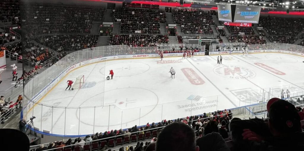 Новокузнецкий «Металлург» проиграл Самаре вторую игру в серии 1/8 плей-офф