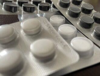 В России несколько жизненно важных лекарств стали стоить дешевле