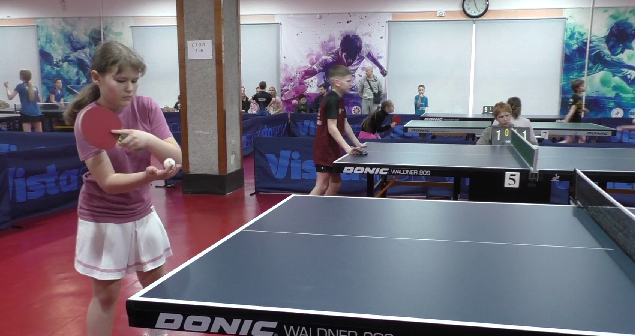 «Свежий ветер»: в Новокузнецке определили сильнейших юных теннисистов