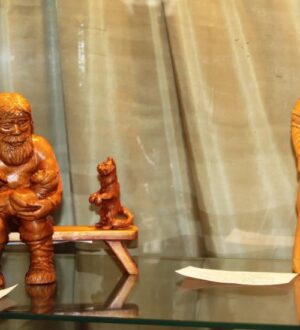 В Новокузнецке открыли выставку в память о талантливом резчике по дереву Анатолии Смолине