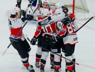 Новокузнецкий «Металлург» обыграл ЦСК ВВС и вышел в четвертьфинал