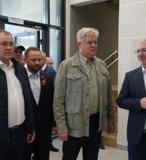 Илья Середюк и Анатолий Серышев проинспектировали знаковые стройки в Шерегеше