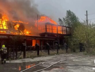 Полиция подозревает в поджоге здания в Новокузнецке школьницу