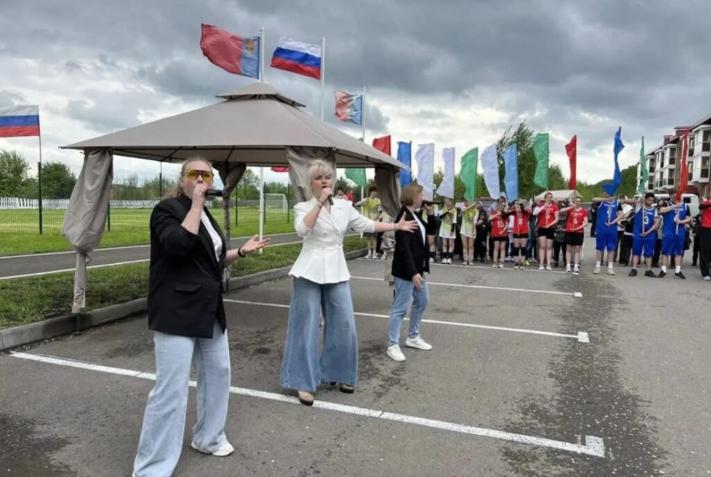 В Киселевске открыли новую спортивную площадку