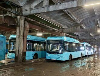 В Новокузнецке водитель автобуса помог вернуть домой пенсионера с деменцией