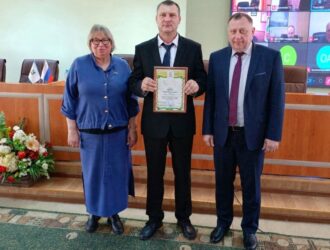 В Кузбассе наградили волонтера, который помог спасти человека во время паводка