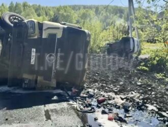 5 человек пострадали в ДТП с углевозом и двумя легковушками в Осинниках