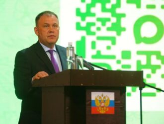 Илья Середюк раскритиковал мэра Анжеро-Судженска за плохие дороги и скейт-парк