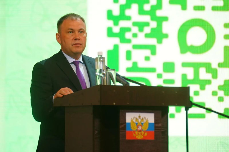 Илья Середюк раскритиковал мэра Анжеро-Судженска за плохие дороги и скейт-парк