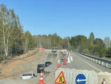 Губернатор Кузбасса распорядился ускорить ремонт разрушенной дороги на Бийск