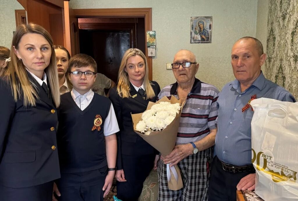 Ветераны СУЭК-Кузбасс принимают поздравления ко Дню Победы