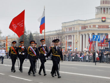 В Кемерове прошел Парад Победы: фоторепортаж