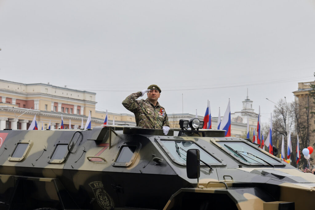 В Кемерове прошел Парад Победы: фоторепортаж