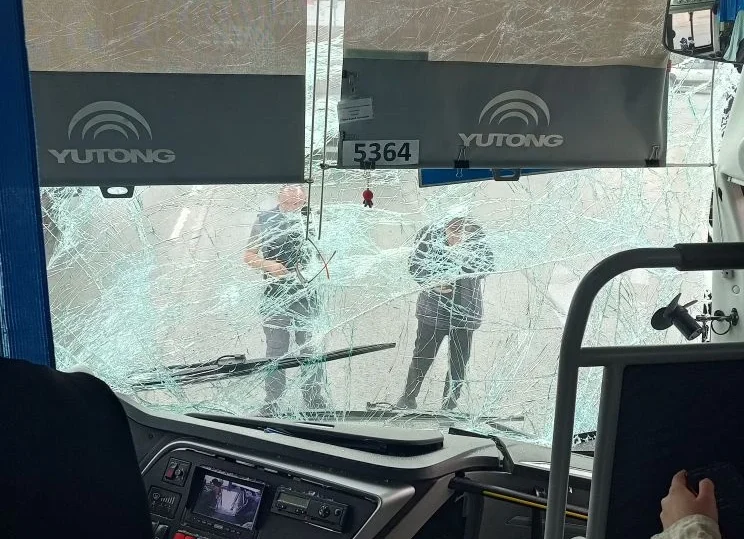 Рейсовый автобус из Кемерова попал в ДТП под Новосибирском