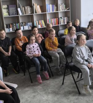 Юным кемеровчанам рассказали о цыганах