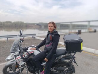 В Кузбассе особенным детям помогает валькирия
