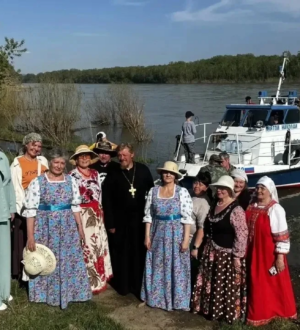 Жители Новокузнецкого округа встретили участников областного крестного хода-сплава