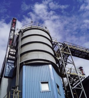 РУСАЛ построил на алюминиевых заводах 20 газоочистных установок собственной разработки