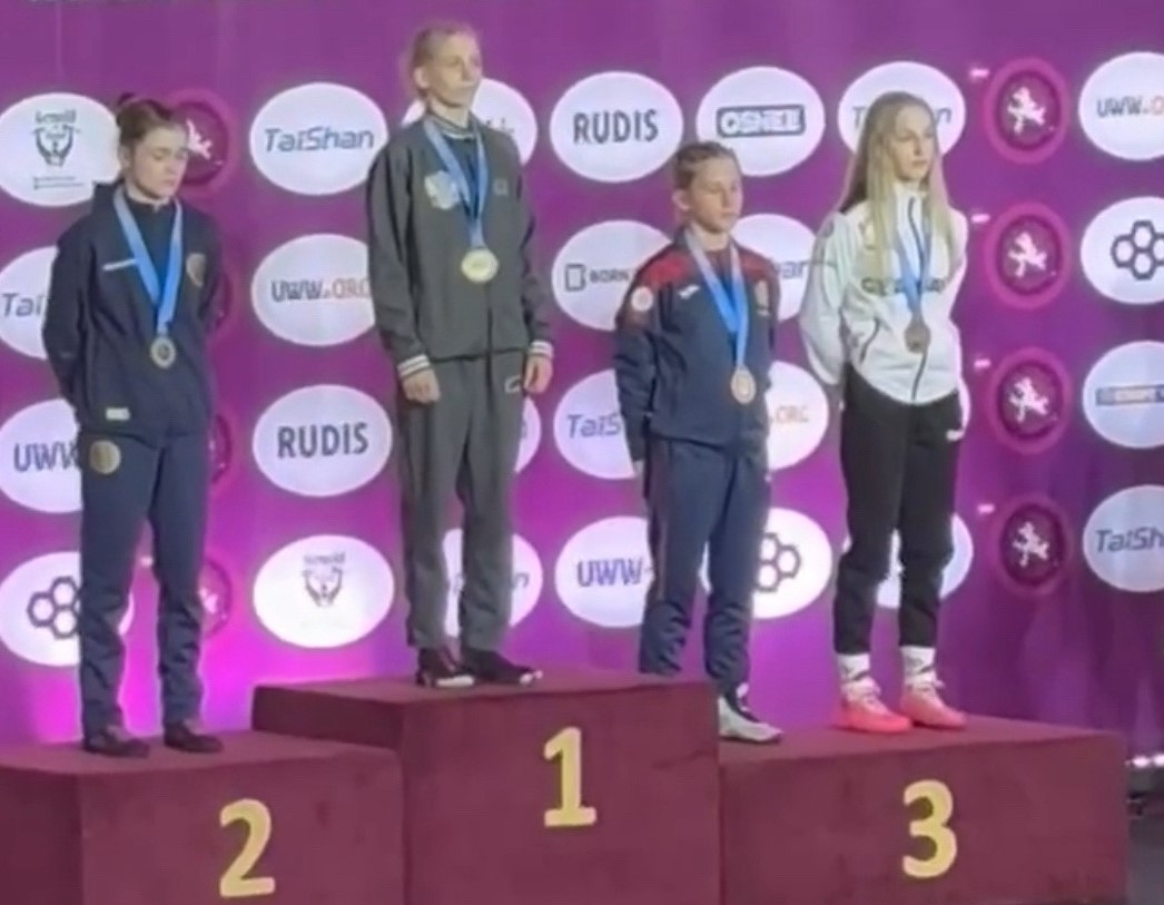 Спортсменка из Кузбасса выиграла первенство Европы U-17 по борьбе