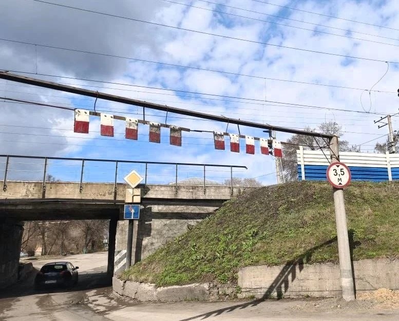 В Прокопьевске на день закроют проезд под одним из ж/д путепроводов