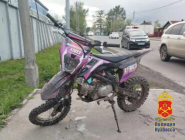В Кемерове на подаренном отцом мотоцикле подросток врезался в «Газель»