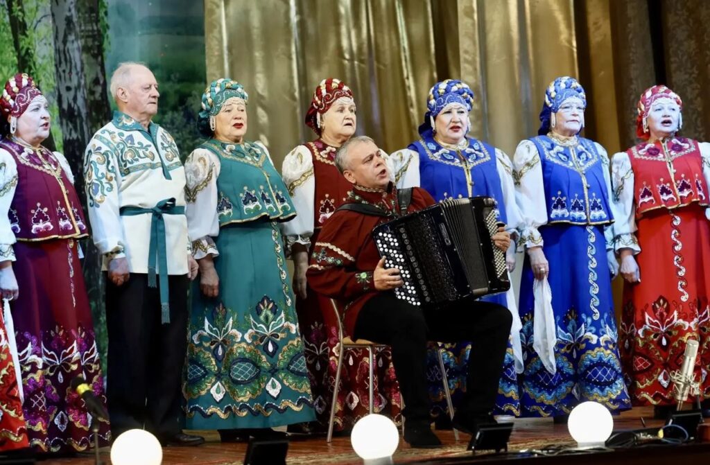 В Прокопьевске хоры ветеранов приняли участие в традиционном городском фестивале