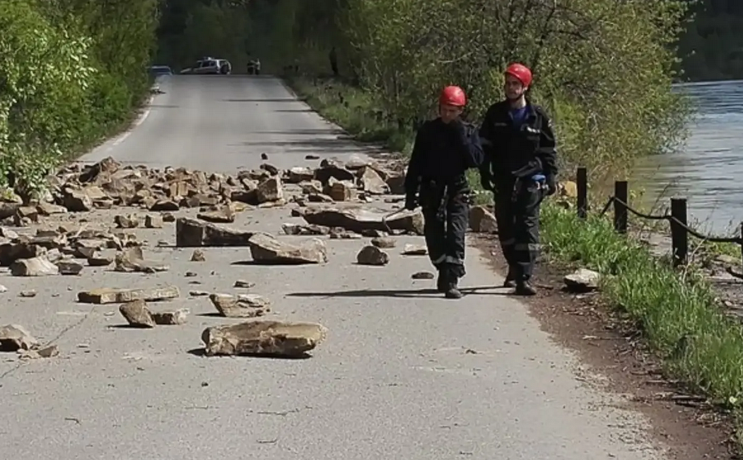В Новокузнецке на автодороге Абашево – Карлык ограничили движение