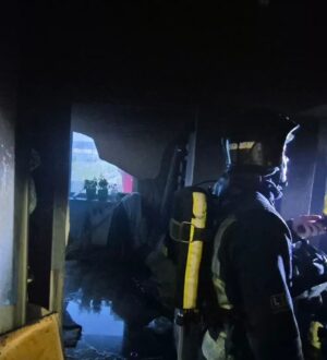 В Кемерове произошел пожар в многоквартирном доме, спасены 8 человек