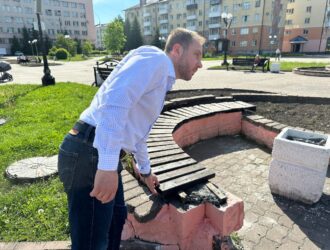 Мэра Междуреченска огорчили неопрятные магазины и уличные вандалы